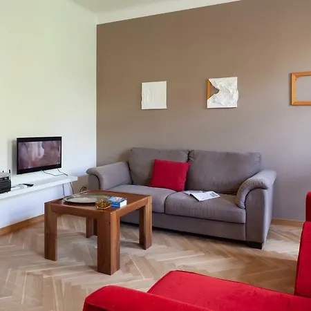 Casacuadra San Giusto Apartment *